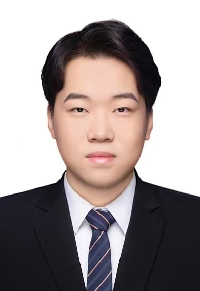 张嘉瑞的半身职业照